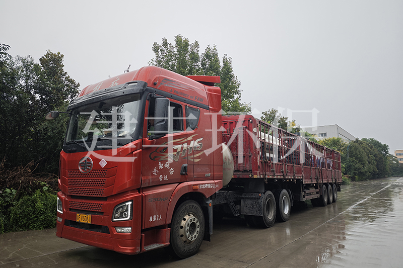 河南建豐環保設備精心籌備，有機肥發酵罐按計劃批量發貨