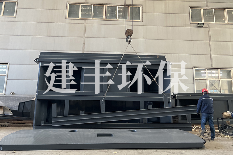 發貨進行時：智能有機肥發酵罐批量裝車中